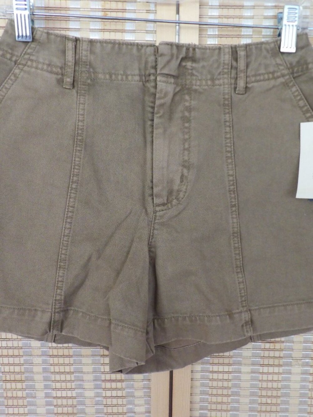 NWT Women's Universal Thread Size 2 High Rise Brown Trouser Shorts